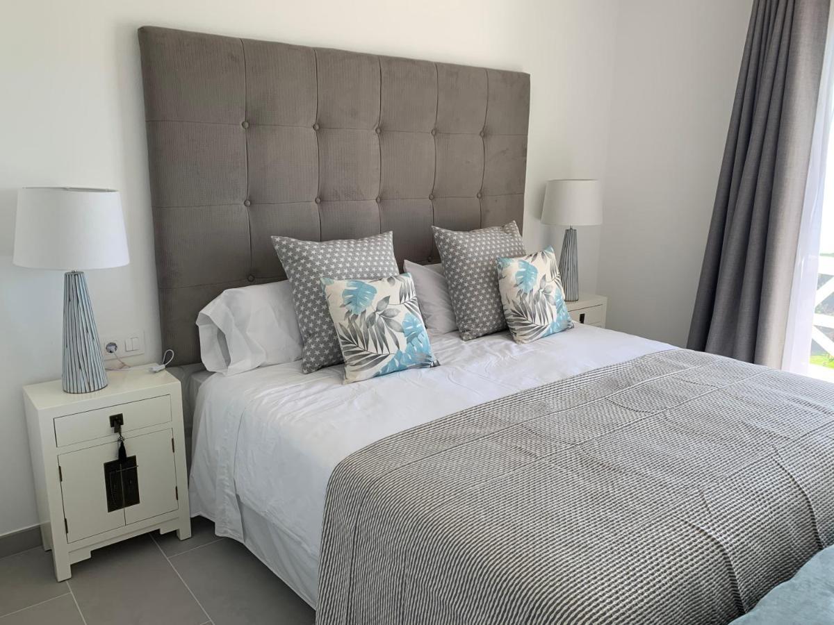 Apartamento En Playa Santo Tomas Es Migjorn Gran Eksteriør billede